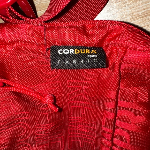 Supreme Shoulder Bag (SS19) - Picture 5 of 5